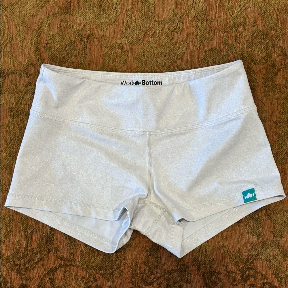 Shimmer white WOD Bottom workout shorts. Size small.